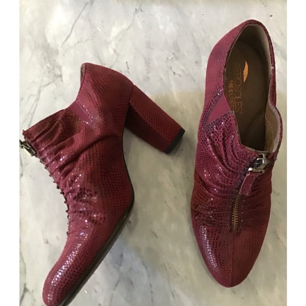 Aerosoles booties, burgundy